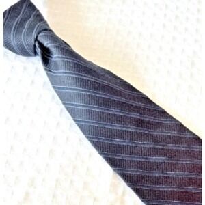 Tommy Hilfiger 100% Imported Silk Men's Neck Tie Made In USA Repp Black Blue